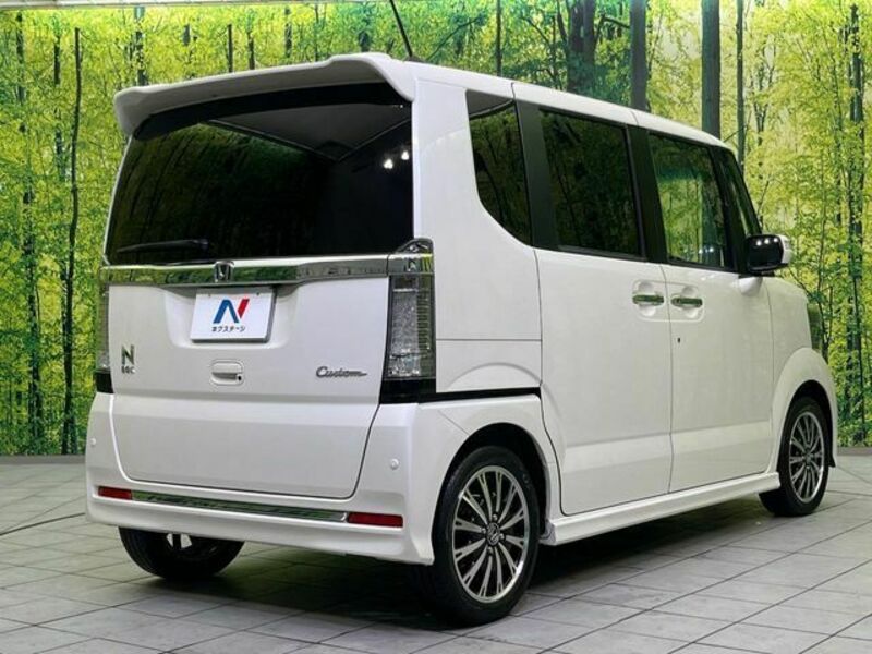 N BOX CUSTOM