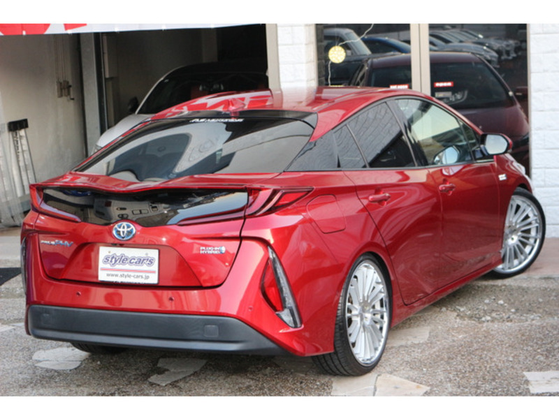 PRIUS PHV