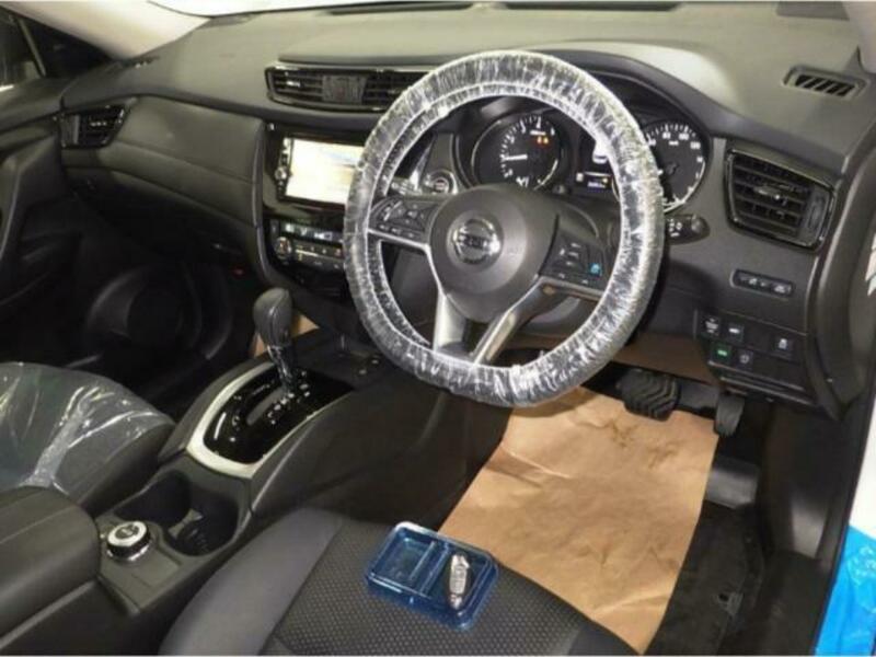X-TRAIL