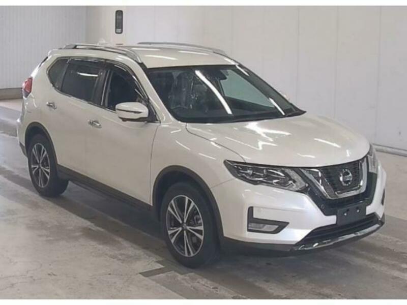 X-TRAIL