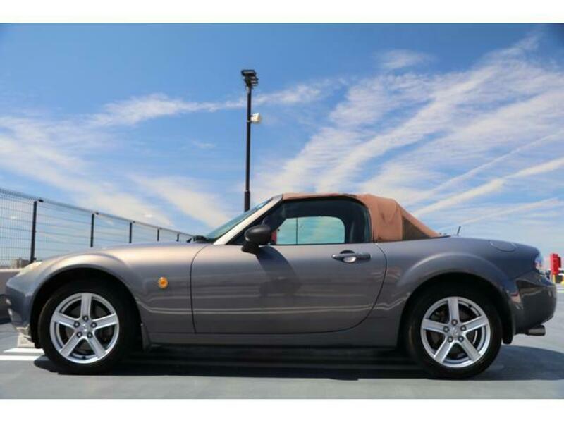 ROADSTER