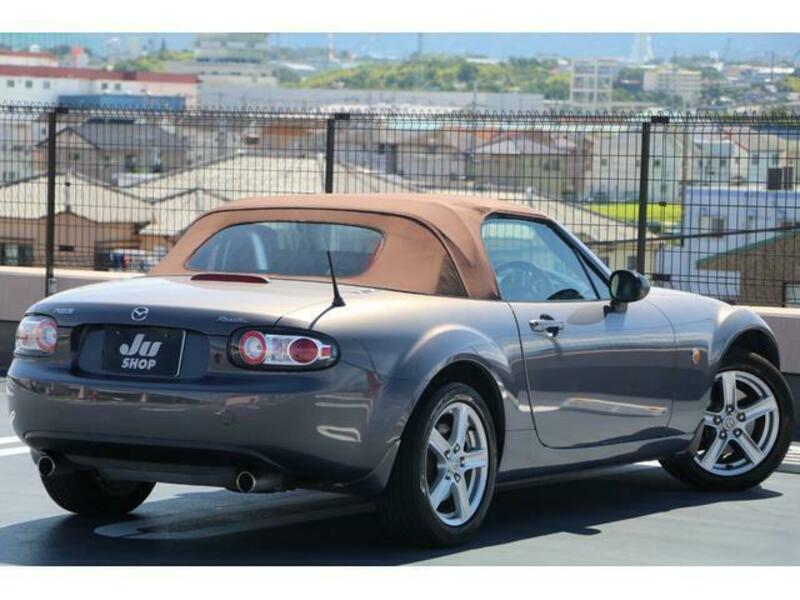 ROADSTER