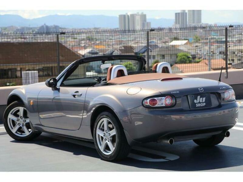 ROADSTER