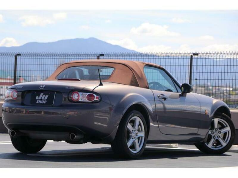 ROADSTER