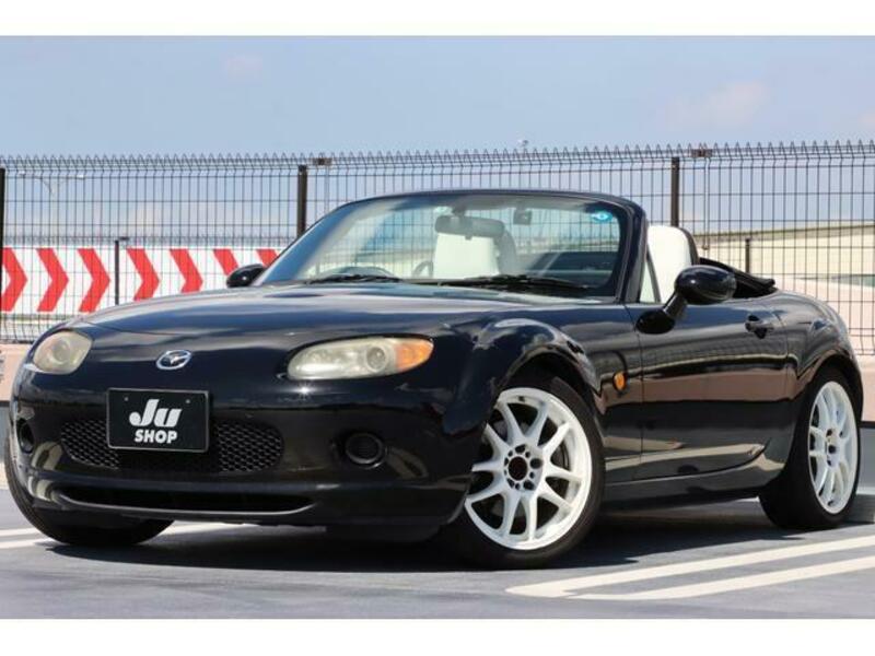ROADSTER-0