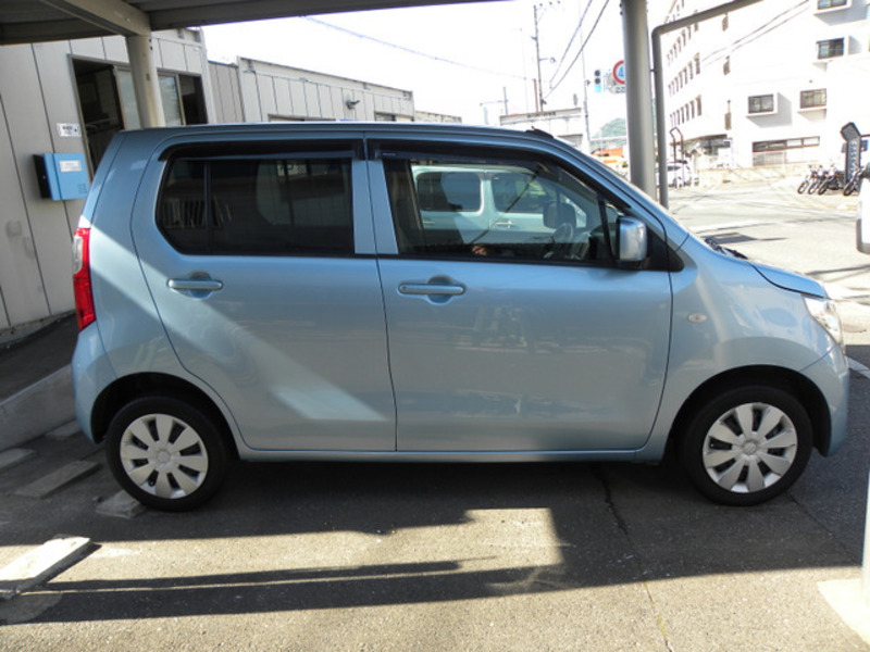 WAGON R