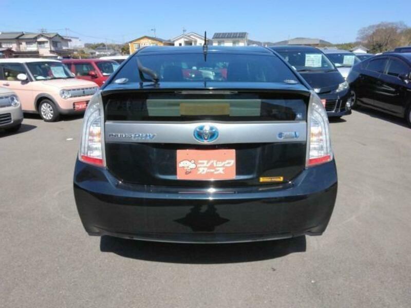 PRIUS PHV