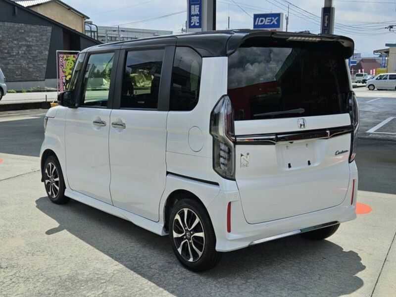N BOX CUSTOM