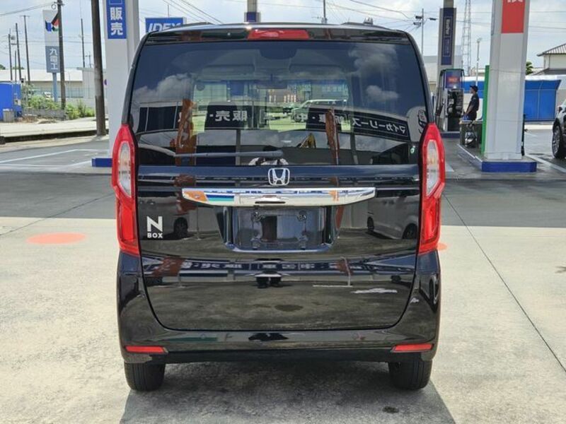 N BOX