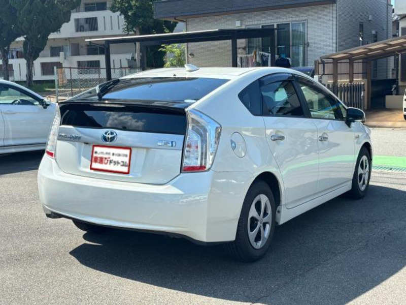 PRIUS PHV