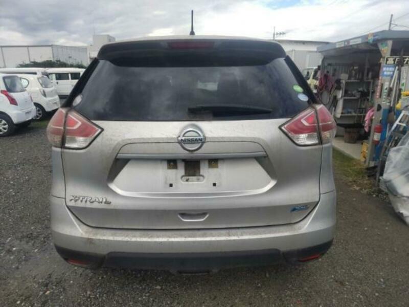 X-TRAIL