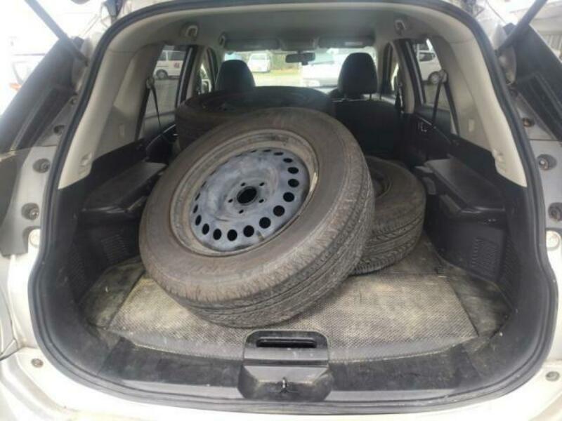 X-TRAIL
