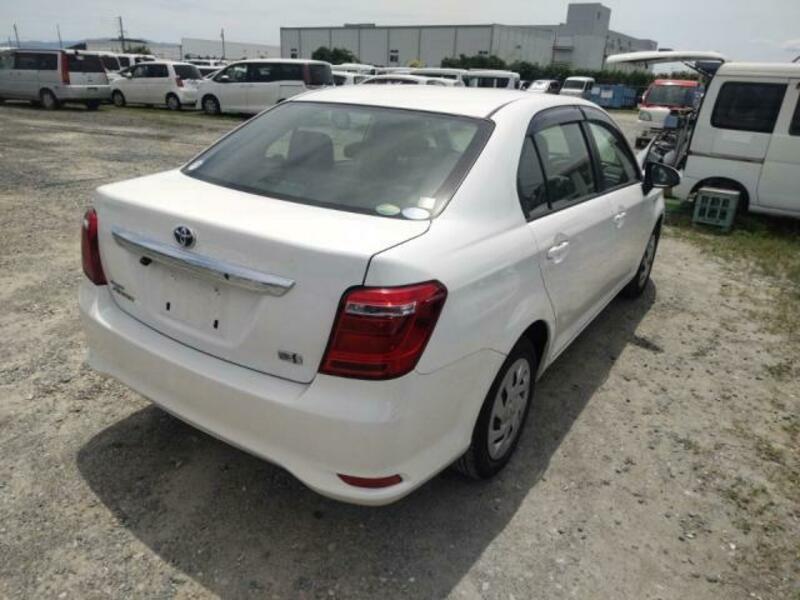COROLLA AXIO