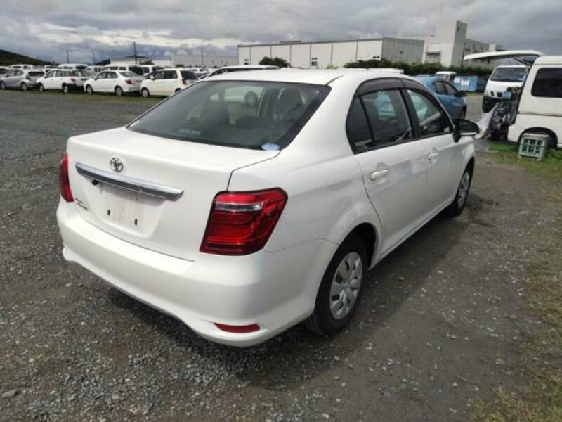 COROLLA AXIO