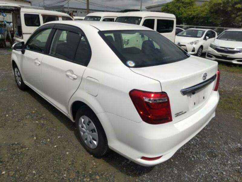 COROLLA AXIO