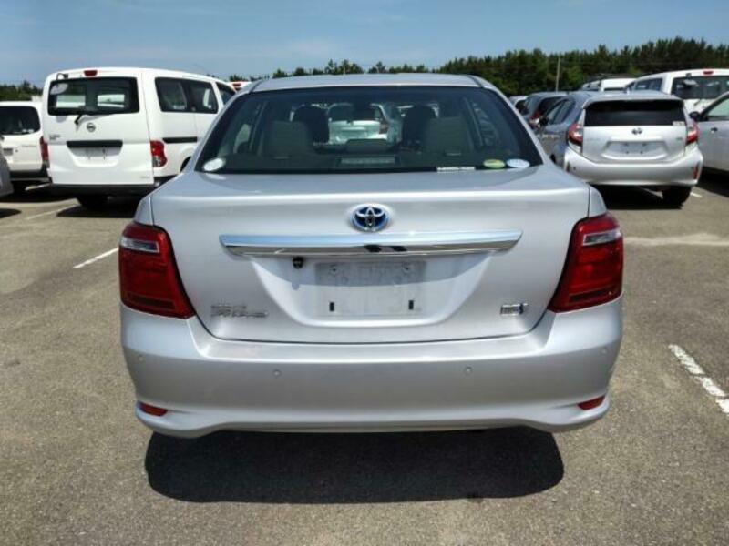COROLLA AXIO