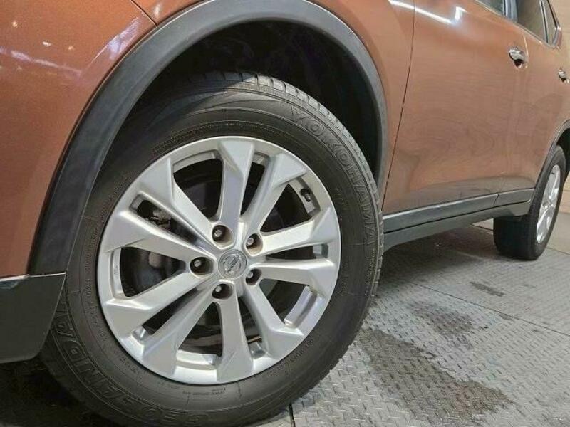 X-TRAIL