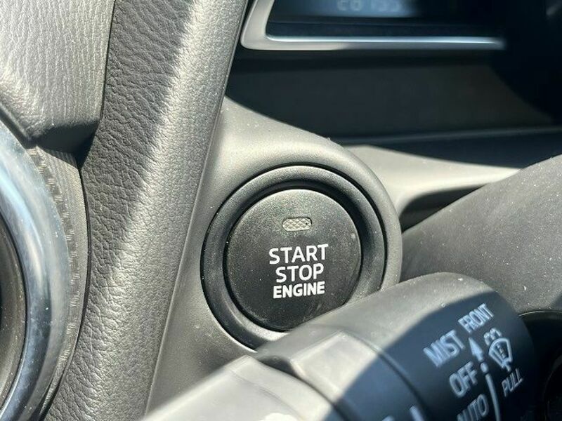 MAZDA2
