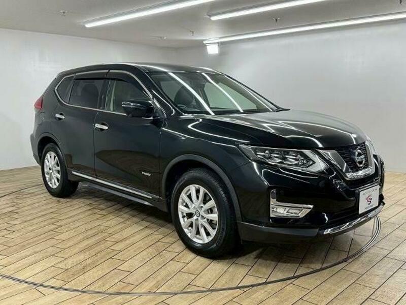 X-TRAIL