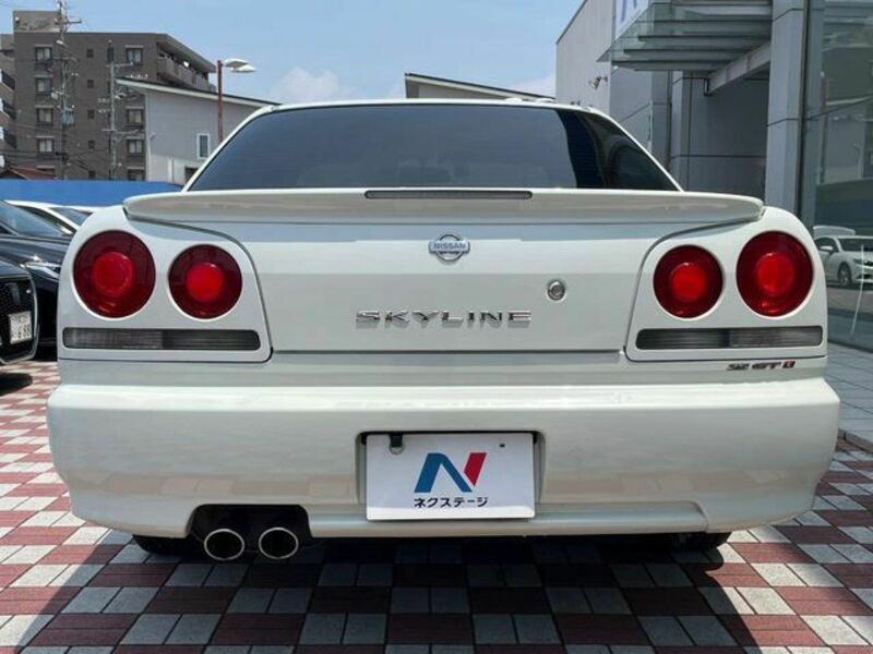 SKYLINE