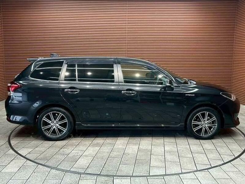 COROLLA FIELDER