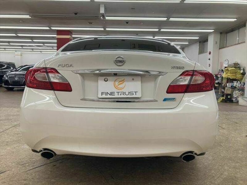 FUGA HYBRID