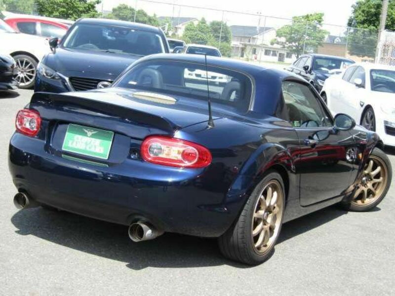 ROADSTER