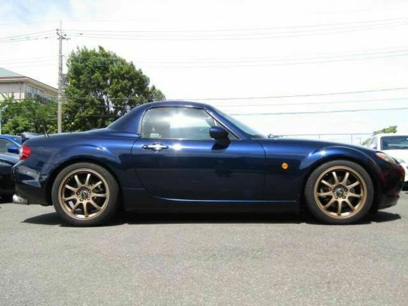 ROADSTER