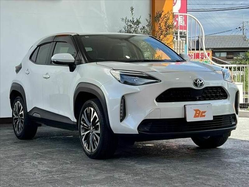YARIS CROSS