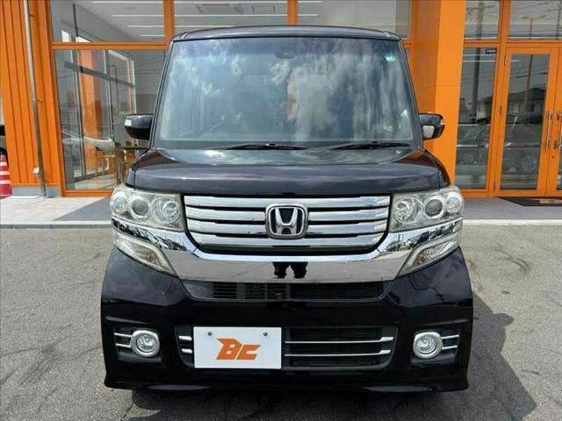 N BOX CUSTOM