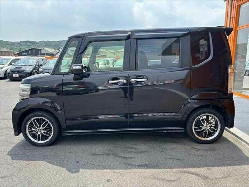 N BOX CUSTOM