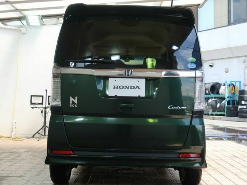 N BOX CUSTOM