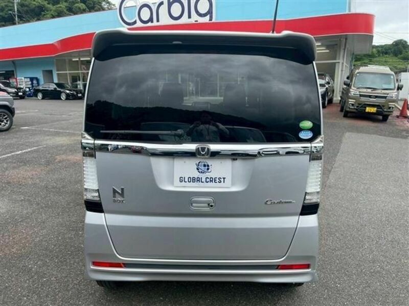 N BOX CUSTOM