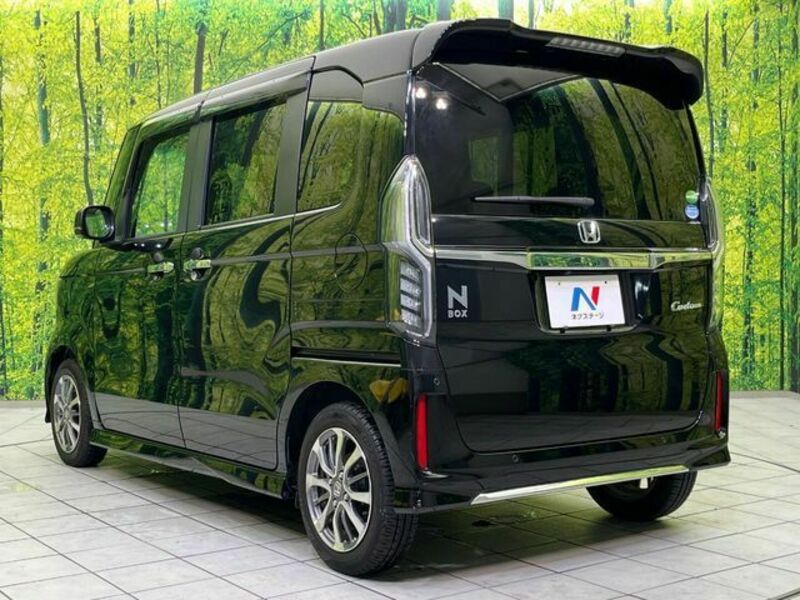 N BOX CUSTOM