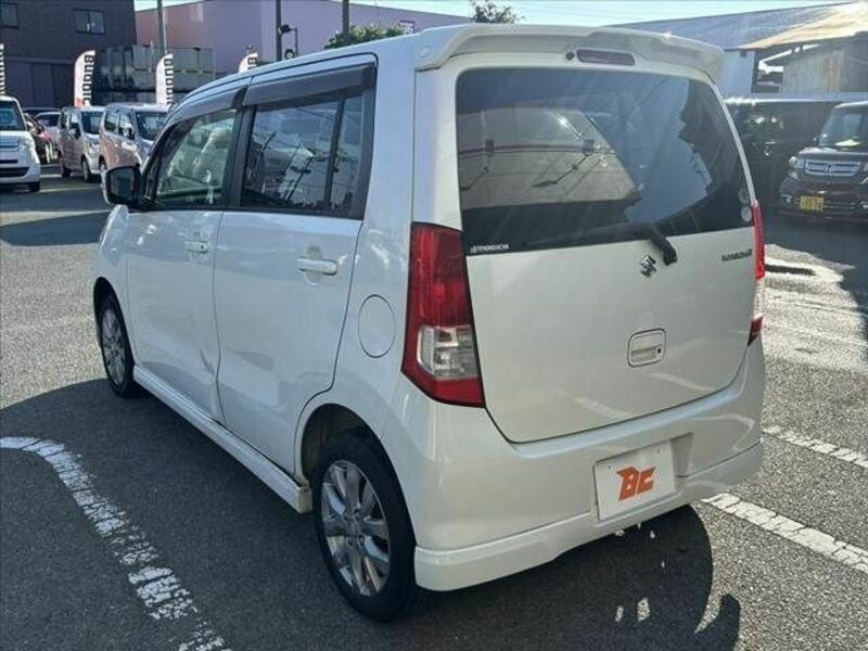 WAGON R