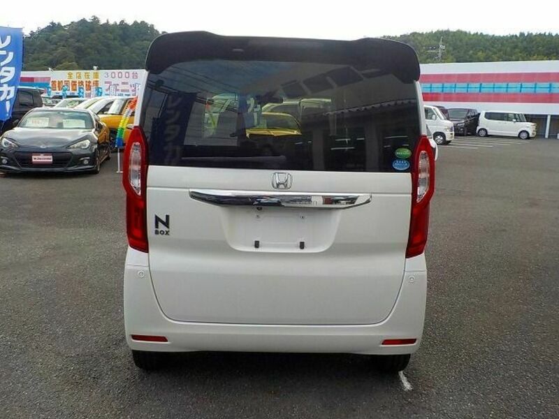 N BOX