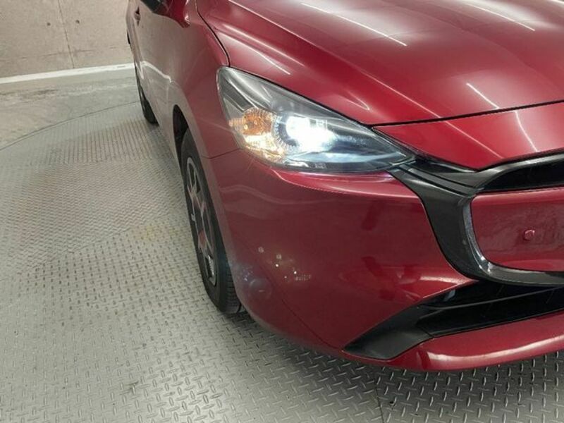 MAZDA2