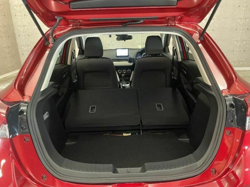 MAZDA2