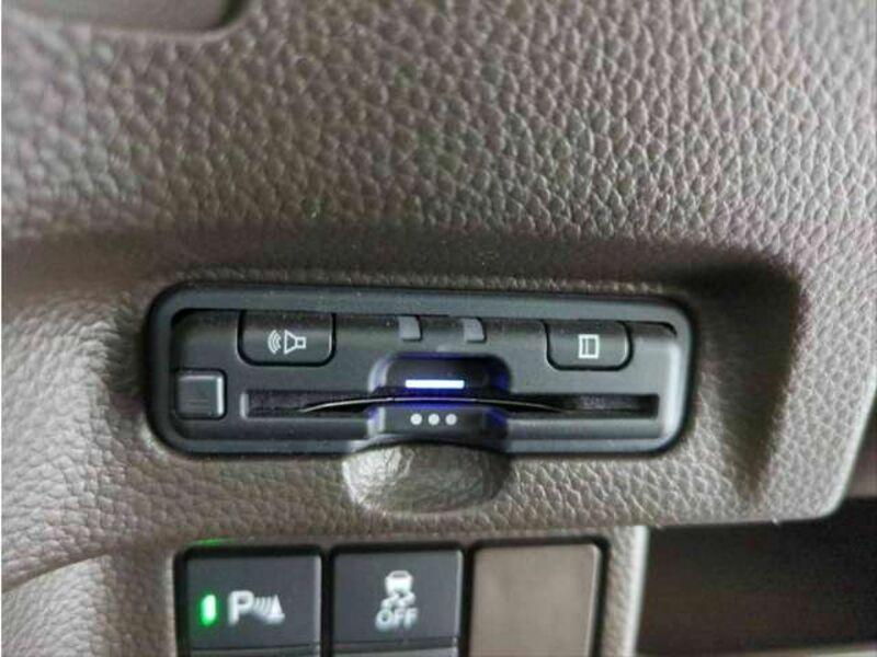 N BOX