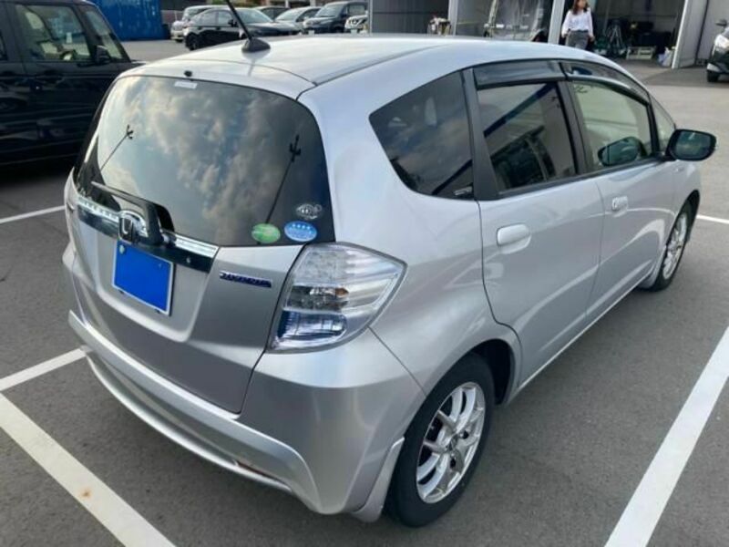 FIT HYBRID