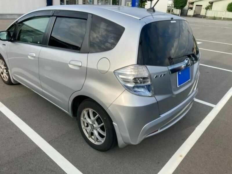 FIT HYBRID