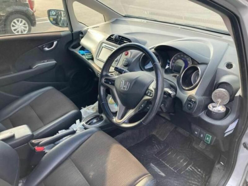 FIT HYBRID