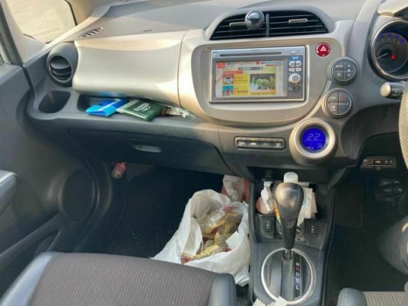 FIT HYBRID