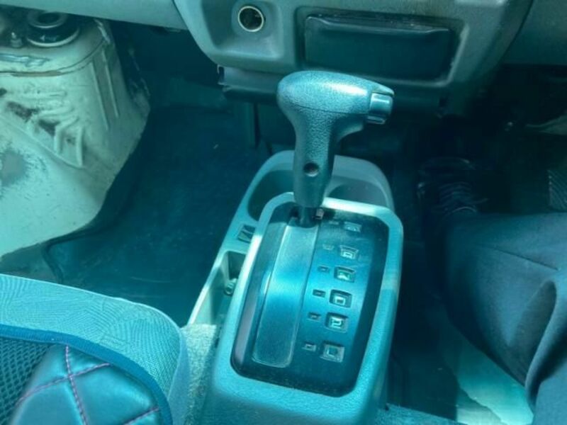 MINICAB VAN
