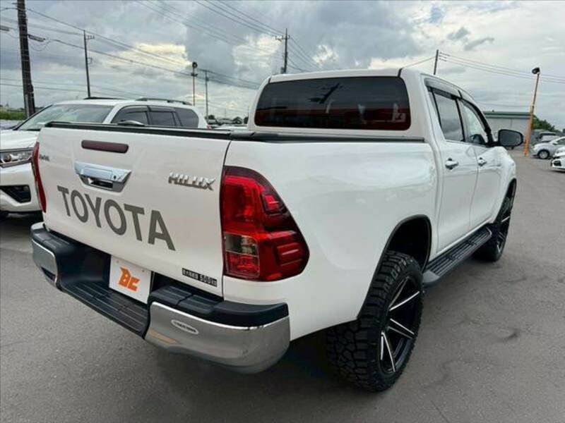 HILUX