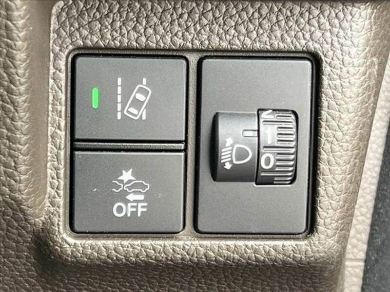 N BOX