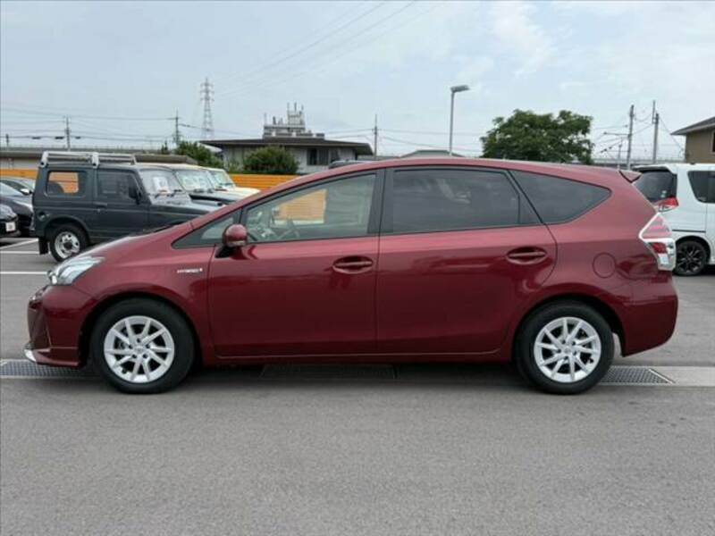 PRIUS ALPHA