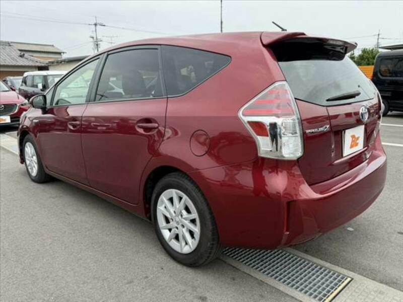 PRIUS ALPHA