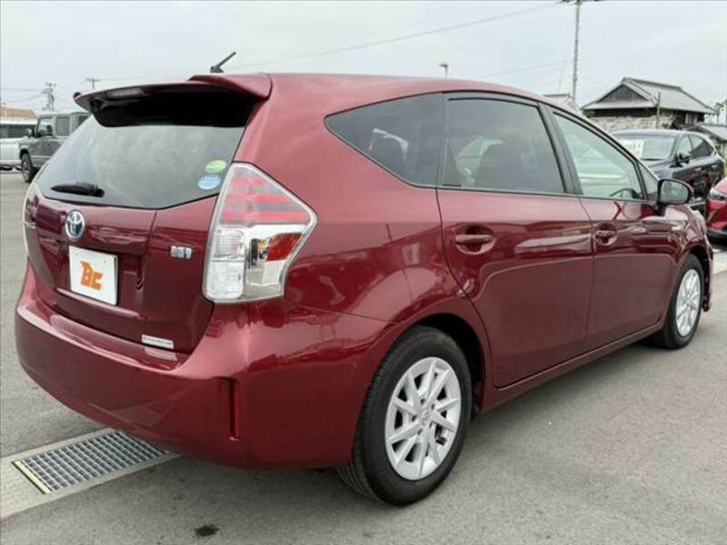 PRIUS ALPHA