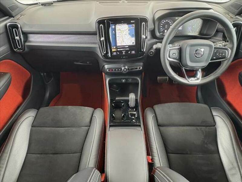XC40